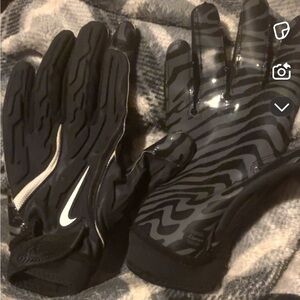Nike football gloves